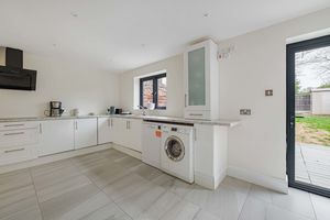 Photo 16- click for photo gallery